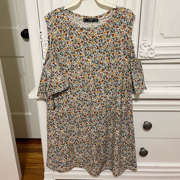Mango - Cold Shoulder Floral Dress - Picture 1 of 4